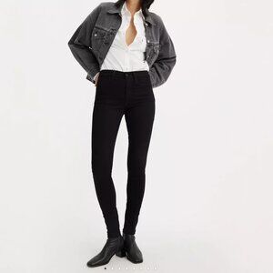 Levi’s 720 High Rise Super Skinny Black Denim Jeans , size 27 - NWT